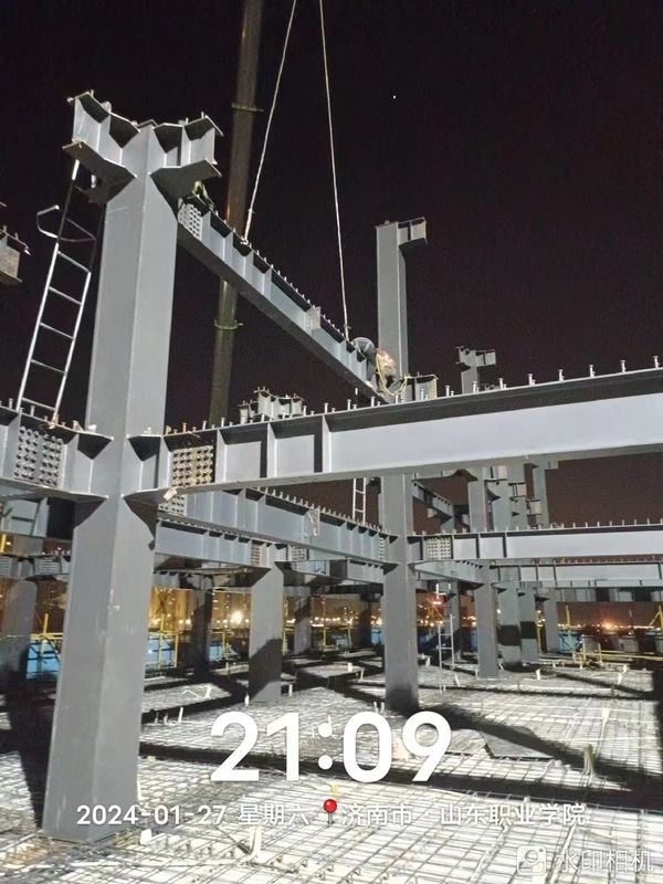 36m 広さのクリアスパン鋼筋構造工房