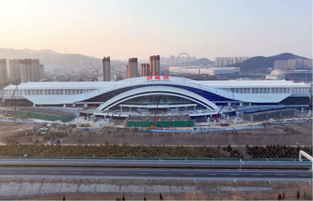 地震耐性鋼筋構造工房 / 病院 / 学校 / ジム / 鉄道駅